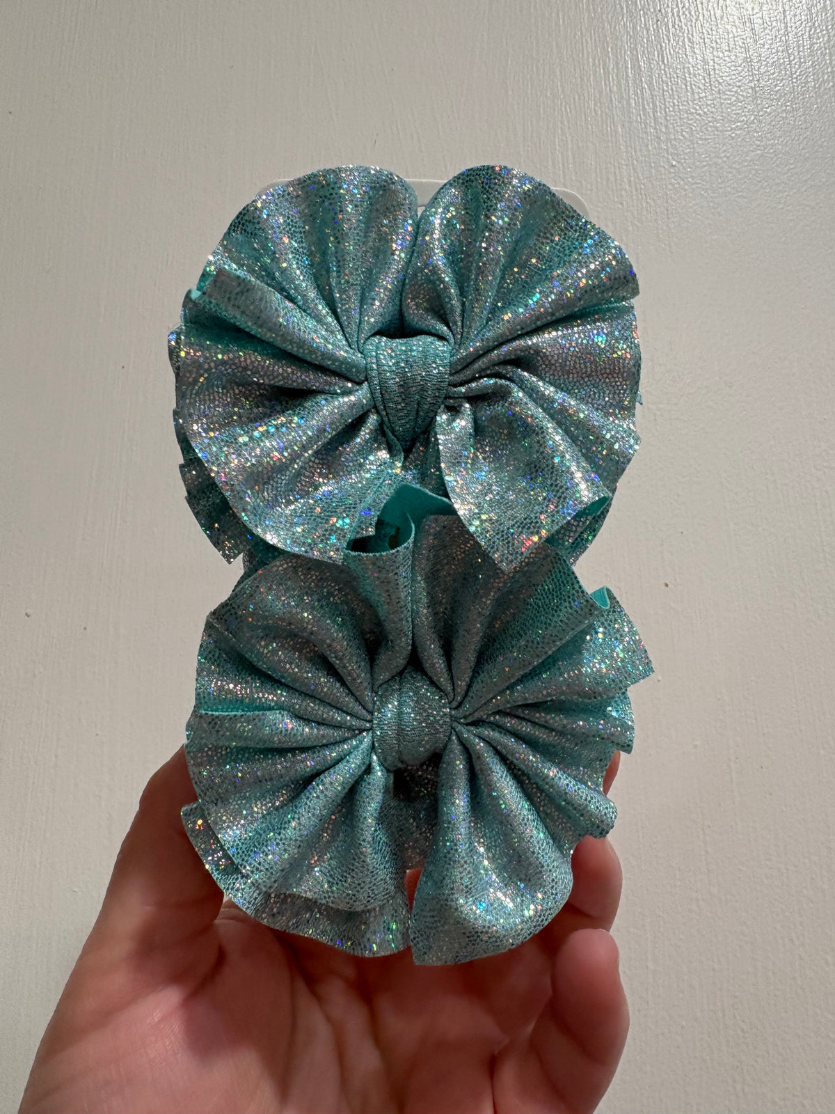 Holographic Bows (clip or nylon)